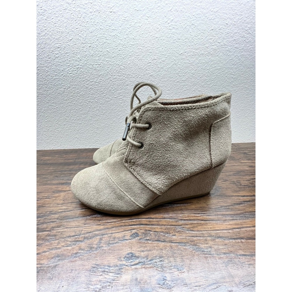 Toms Womens Boots Size 7 Beige Suede Wedge Lace Up Ankle Booties